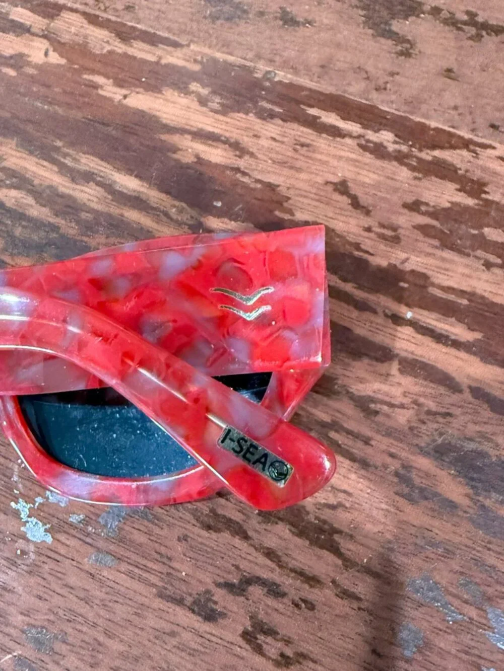 I-Sea Polarized Red Sunglasses